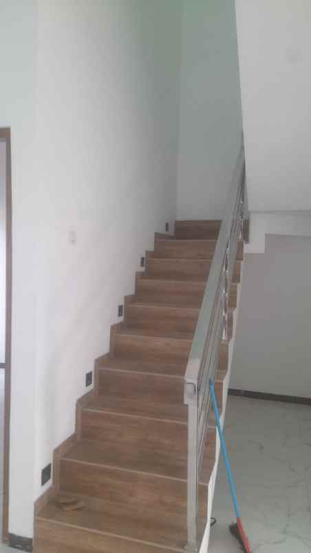 dijual rumah jl cipete raya