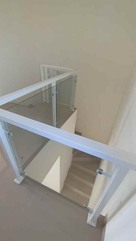 dijual rumah jl gang masjid