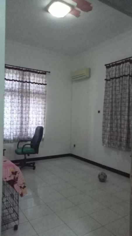 dijual rumah jl genteng durasim surabaya