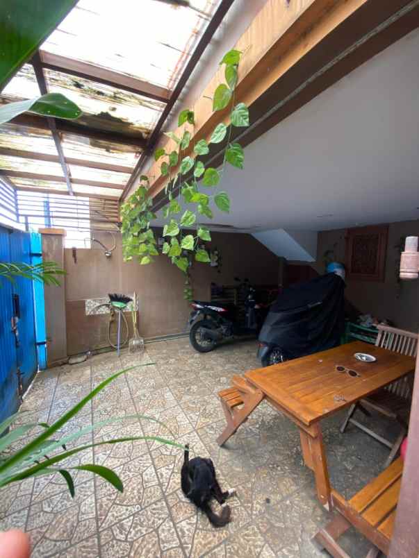 dijual rumah jl h sarmah pdk kacang timur