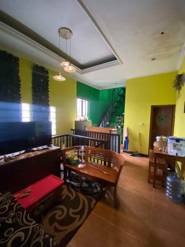 dijual rumah jl h sarmah pdk kacang timur