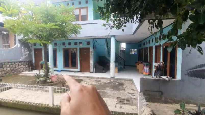 dijual rumah jl hegarmanah jatinangor