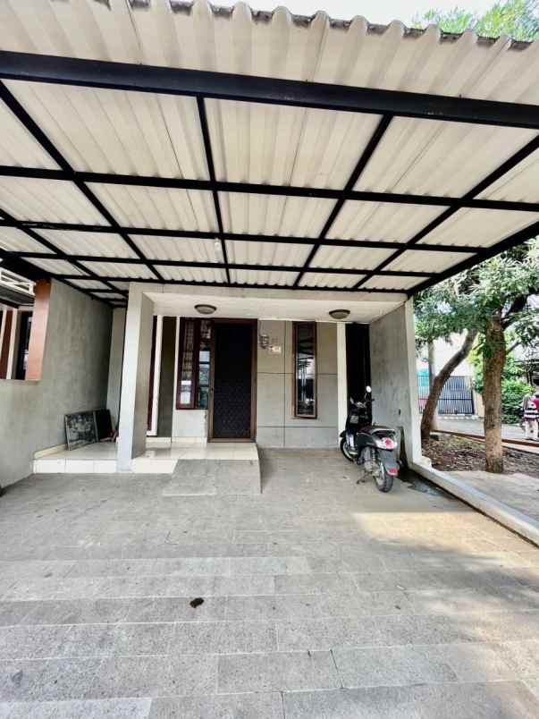 dijual rumah jl kranggan jatisampurna