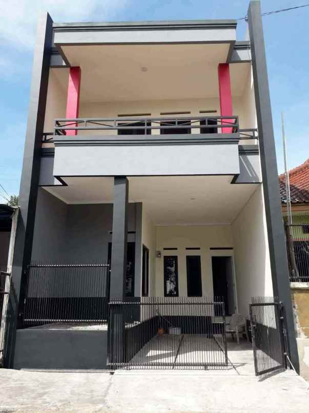 dijual rumah jl lembah cimenteng