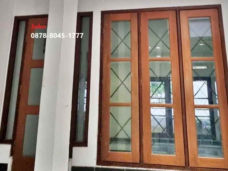 dijual rumah jl mampang prapatan