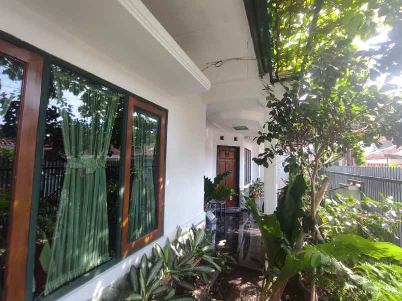 dijual rumah jl merkuri margahayu