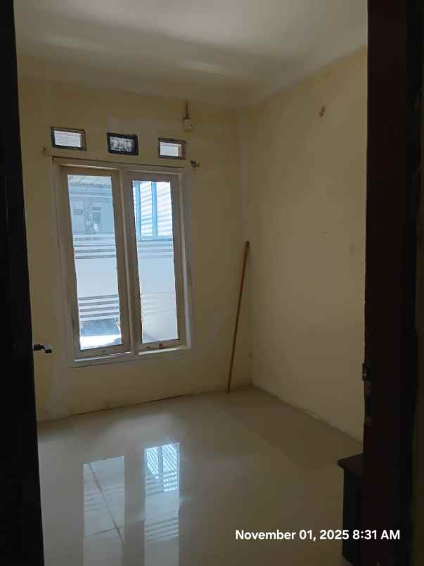 dijual rumah jl meruyung limo cinere depok