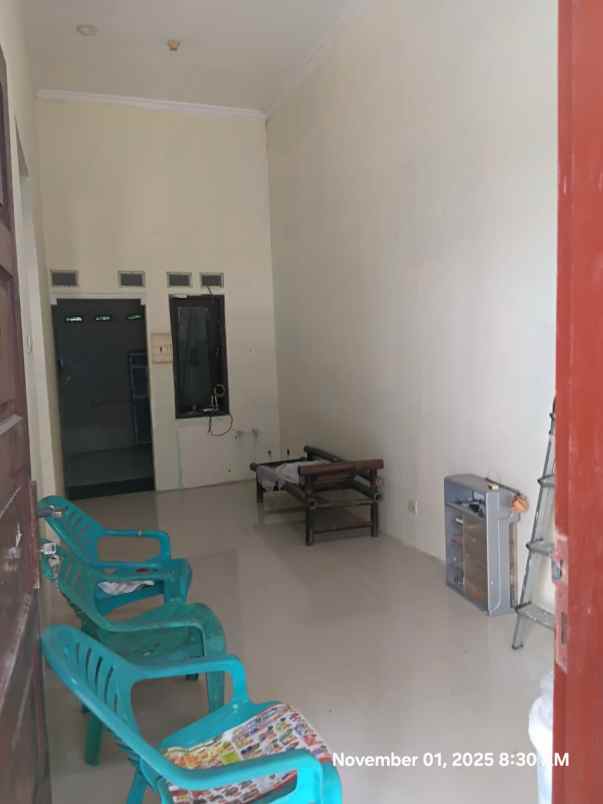 dijual rumah jl meruyung limo cinere depok