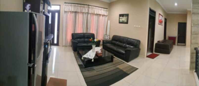 dijual rumah jl otsita tarogong kidul garut