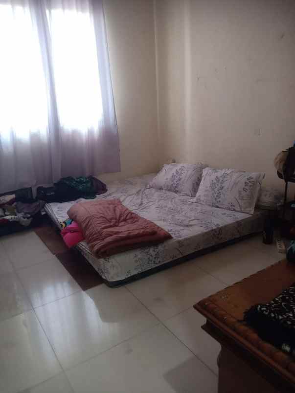 dijual rumah jl panti asuhan otista
