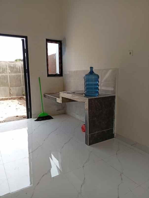 dijual rumah jl penampungan jl karya