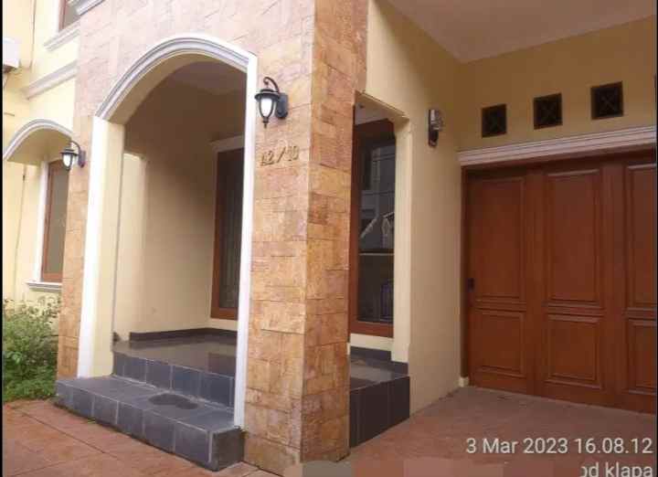 dijual rumah jl pondok kelapa raya