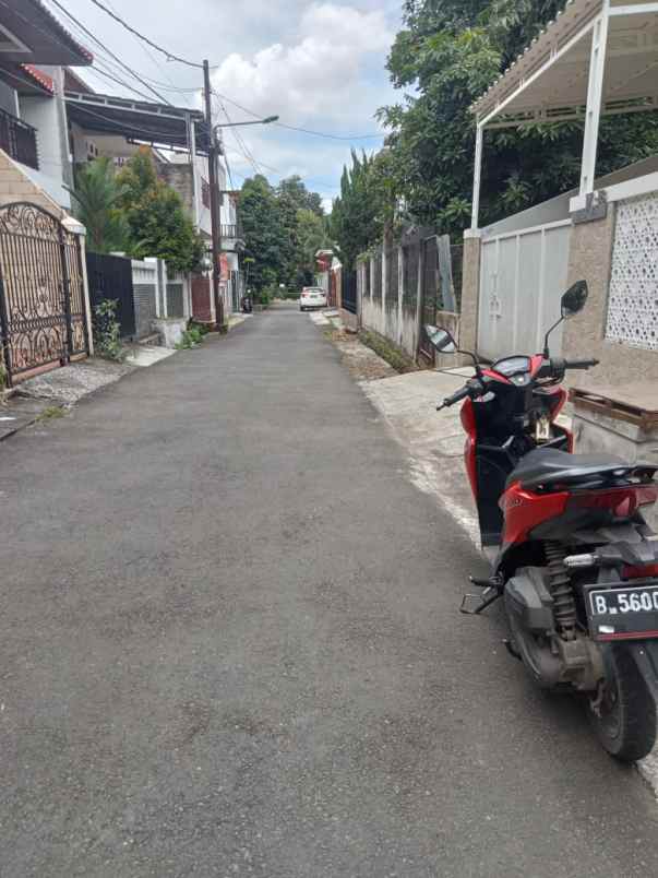 dijual rumah jl pondok kelapa raya