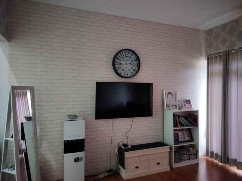 dijual rumah jl raya cileungsi jonggol