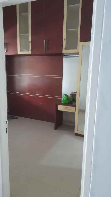 dijual rumah jl raya menjangan