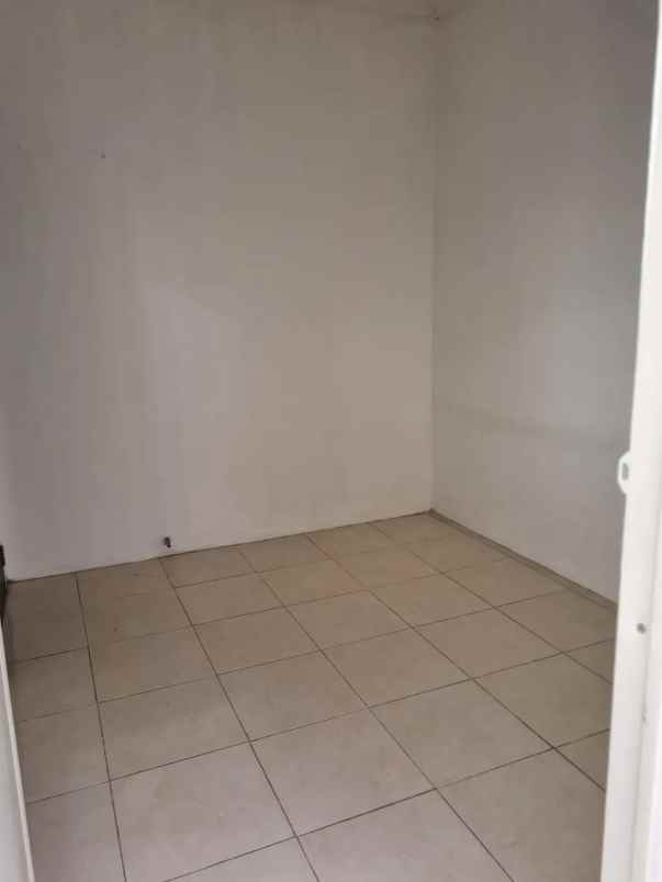 dijual rumah jl rtm