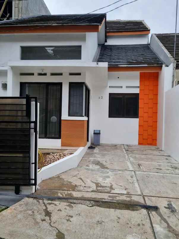 dijual rumah jl rtm