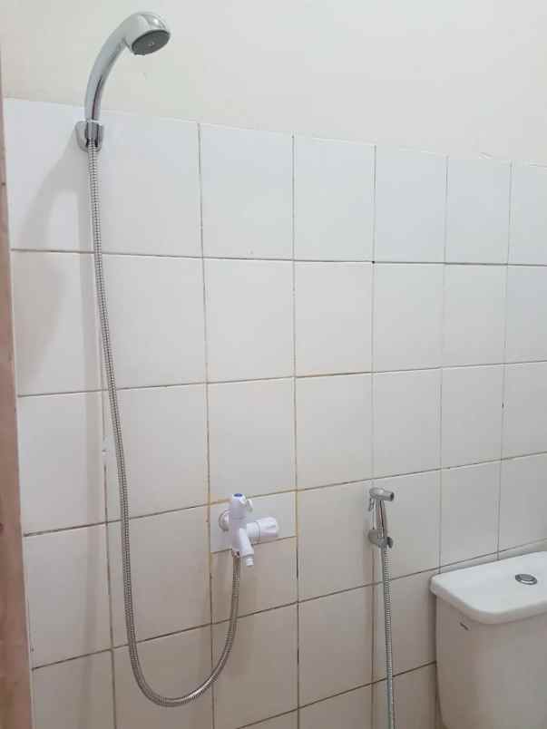 dijual rumah jl rtm