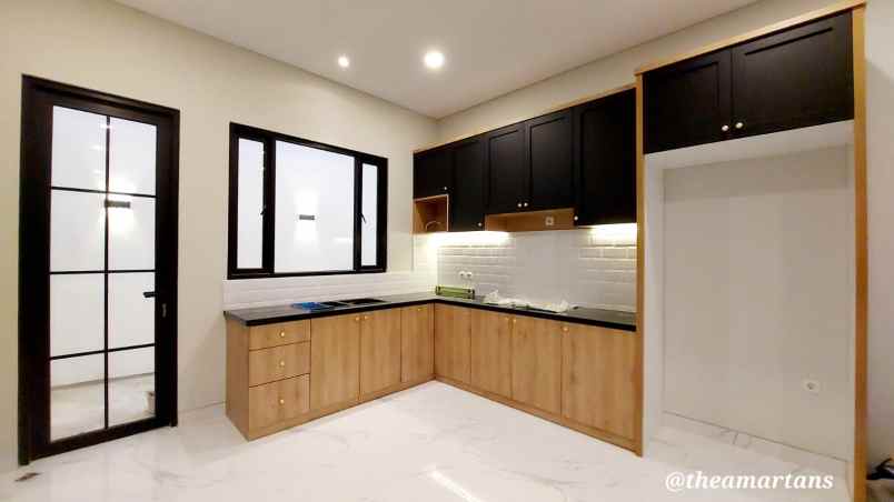 dijual rumah jl sadar jagakarsa jakarta