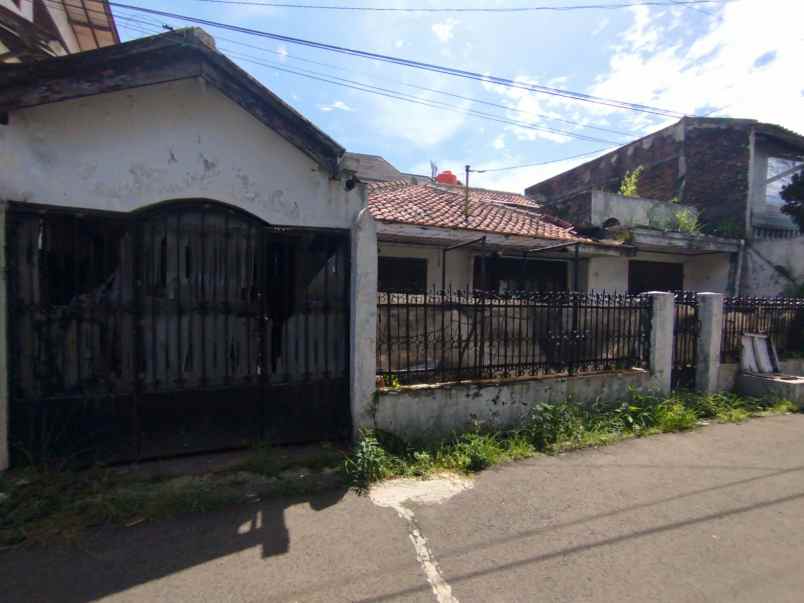 dijual rumah jl saturnus tengah dekat