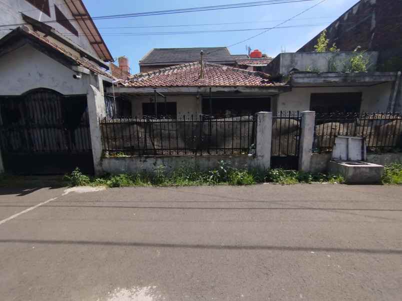 dijual rumah jl saturnus tengah dekat