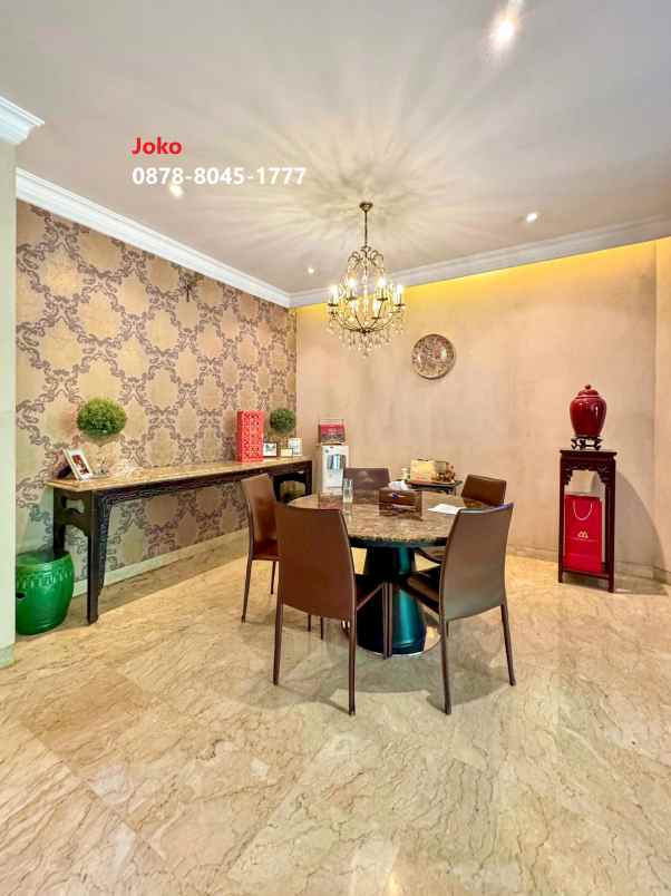 dijual rumah jl senopati