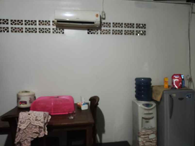 dijual rumah jl sindang sari antapani