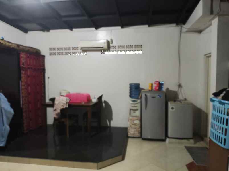 dijual rumah jl sindang sari antapani