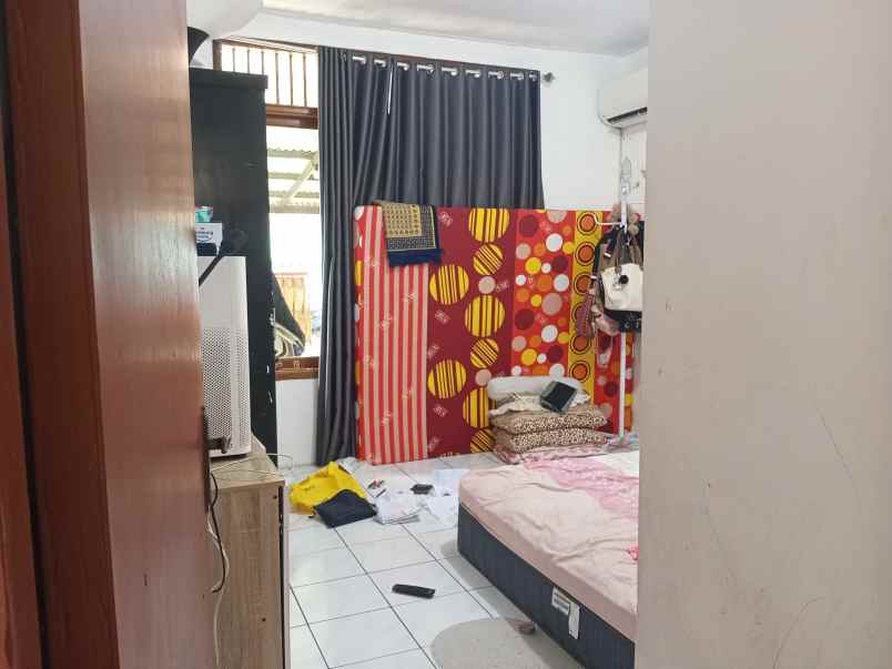 dijual rumah jl sukanegara solo