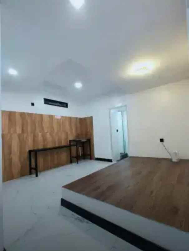 dijual rumah jl venus margahayu