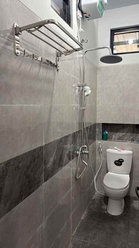 dijual rumah kadisoka