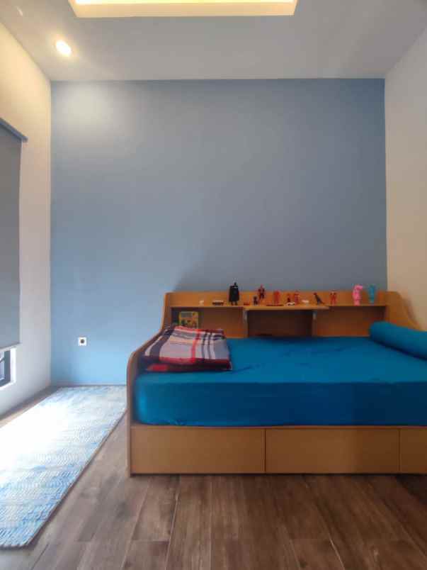 dijual rumah kalibata selatan