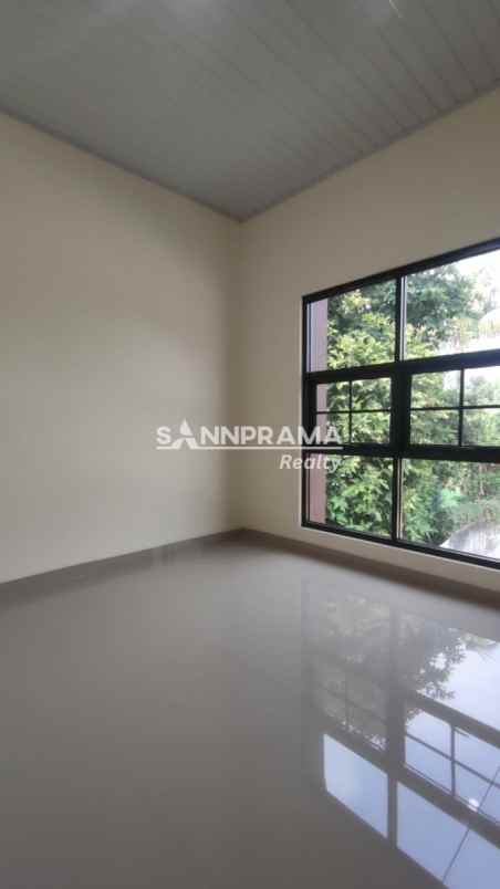 dijual rumah kalisari