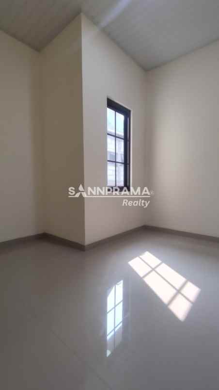 dijual rumah kalisari