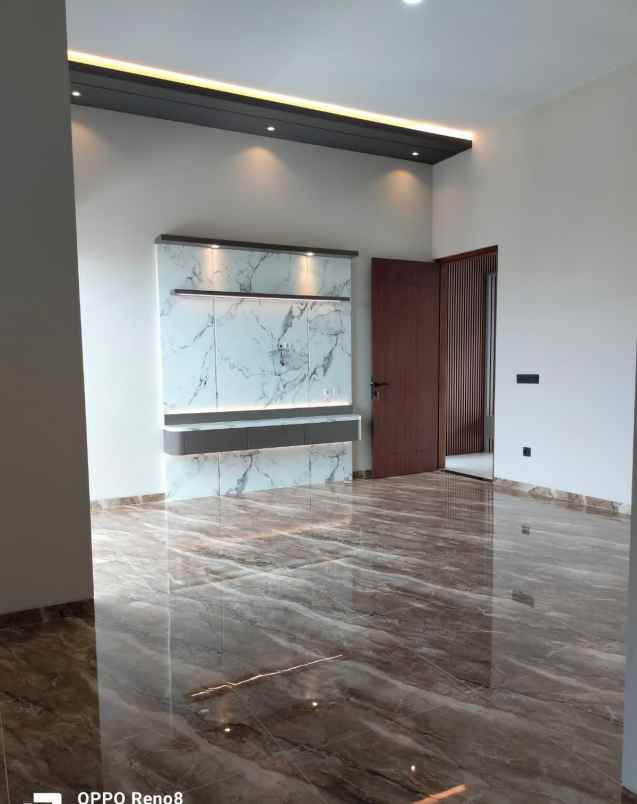 dijual rumah kaliurang km 8