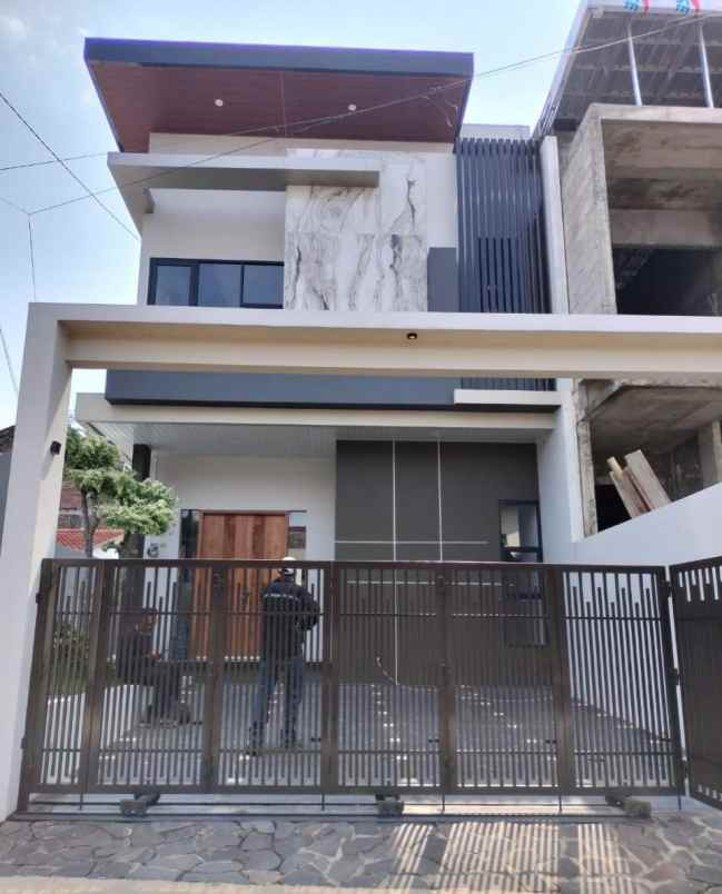 dijual rumah kaliurang km 8