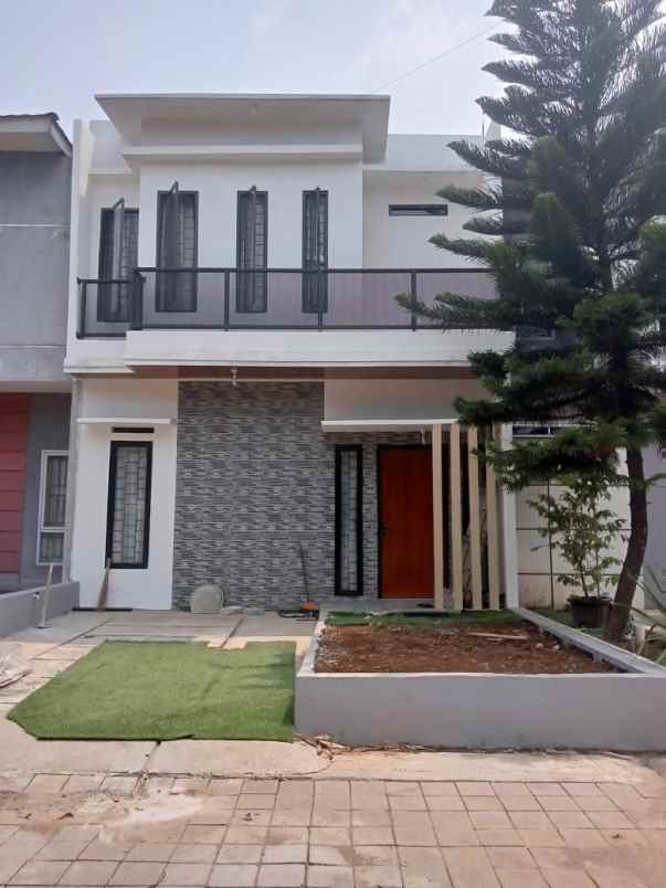 dijual rumah karadenan