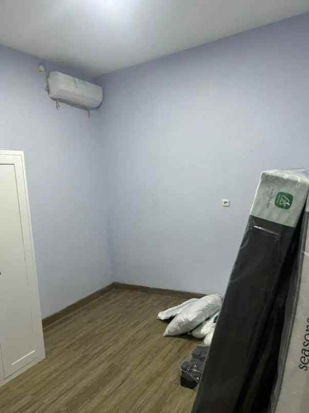 dijual rumah karangtengah