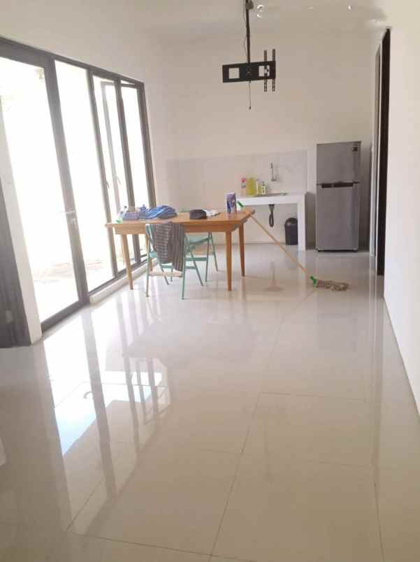 dijual rumah kedaung sawangan depok