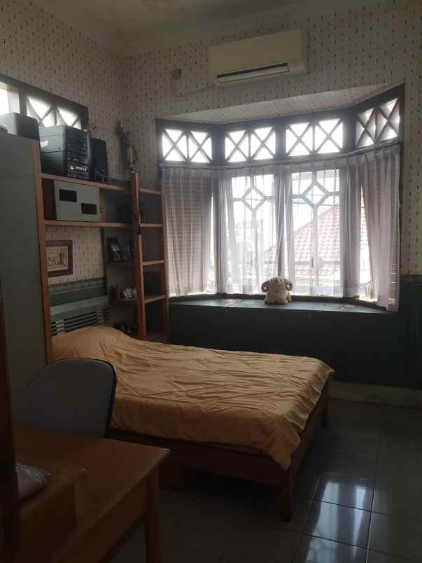 dijual rumah klampis semolo barat