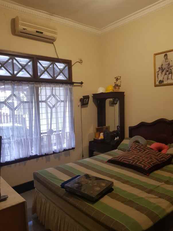 dijual rumah klampis semolo barat