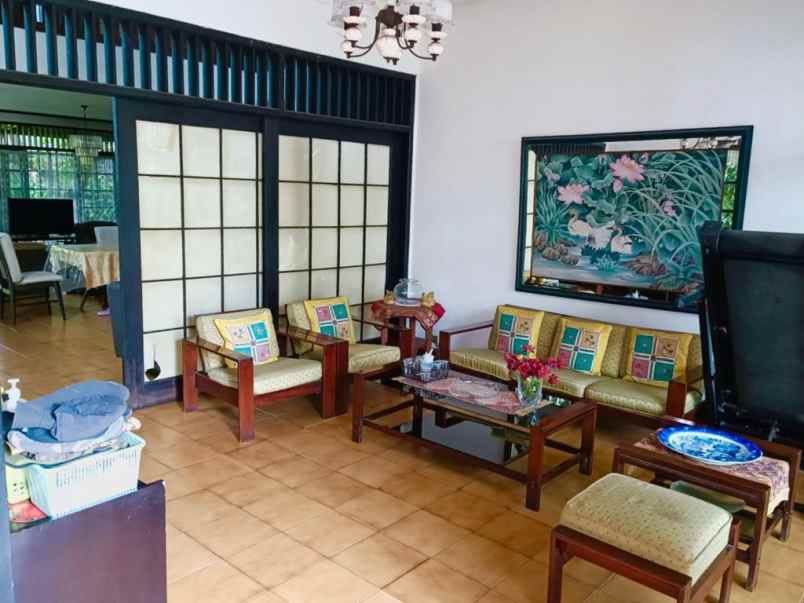 dijual rumah komplek jatinegara indah