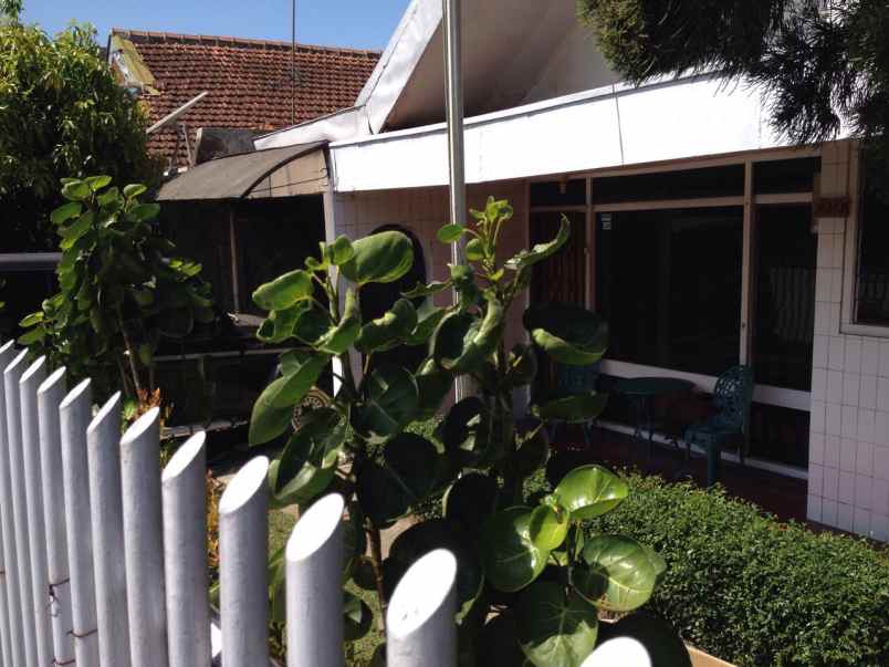 dijual rumah komplek sukaluyu pahlawan