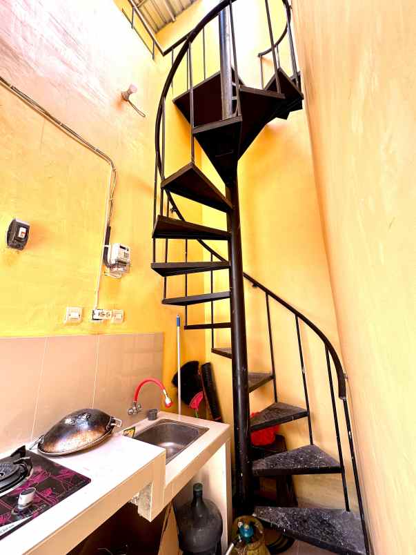 dijual rumah kos baru dekat kampus jember jl karimat