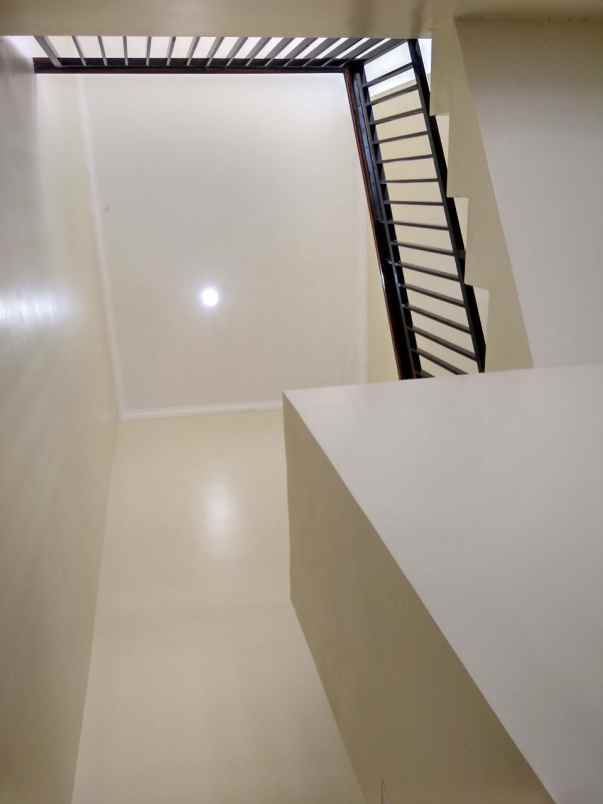 dijual rumah kramat jati jakarta timur