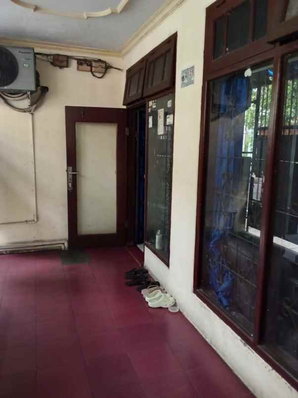 dijual rumah kramat senen