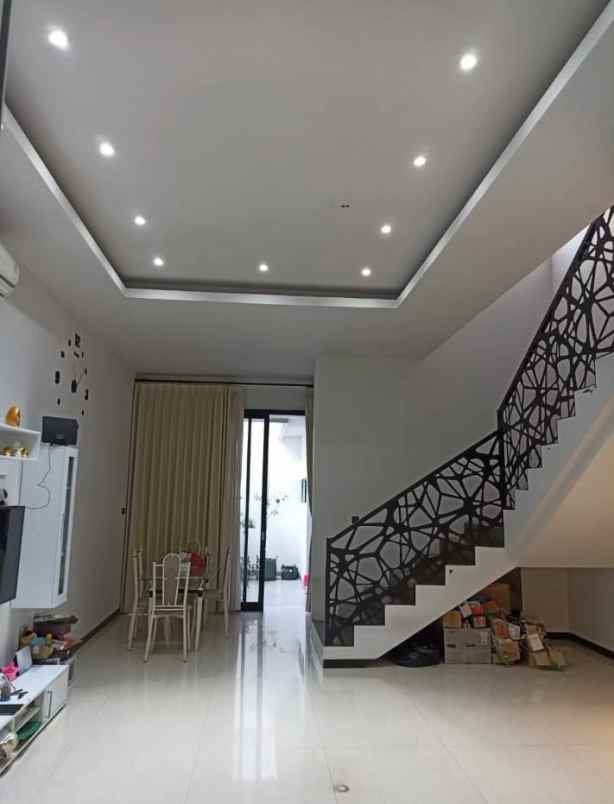 dijual rumah lebak