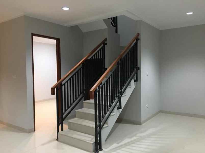 dijual rumah lengkong bandung