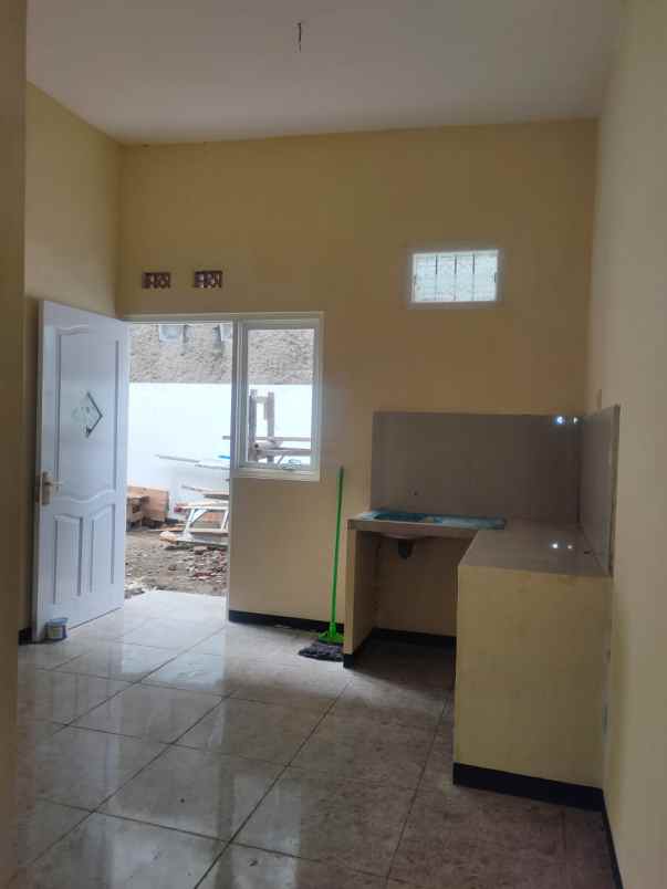 dijual rumah lokasi asrikaton pakis malang