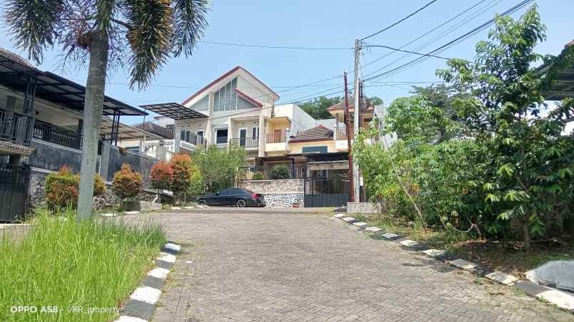 dijual rumah lokasi daerah oma campus dau malang